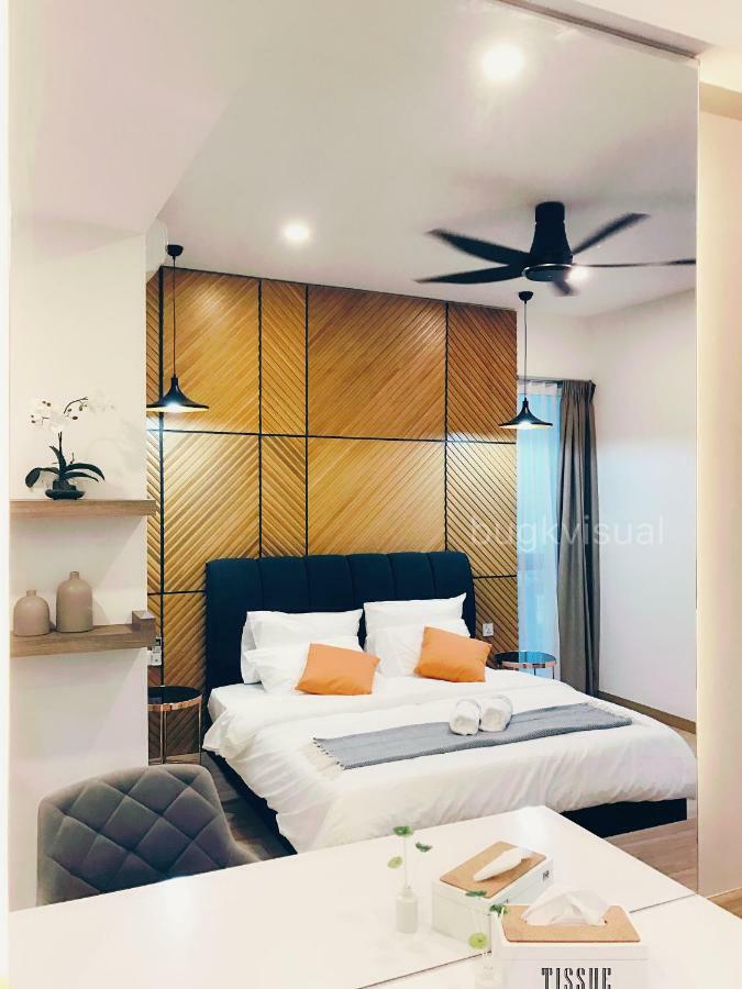 Luxury Seaview Family Suite By Little Cabin George Town Bagian luar foto