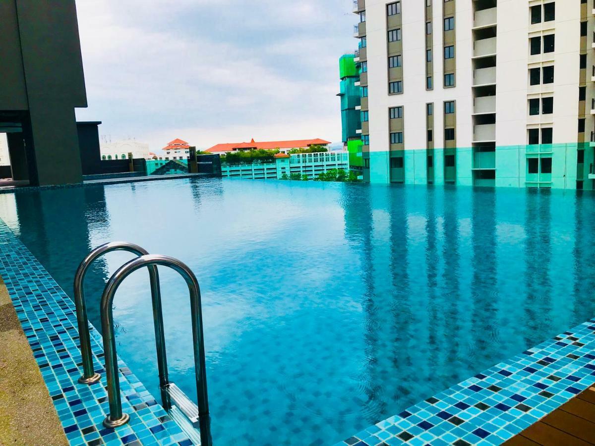 Luxury Seaview Family Suite By Little Cabin George Town Bagian luar foto