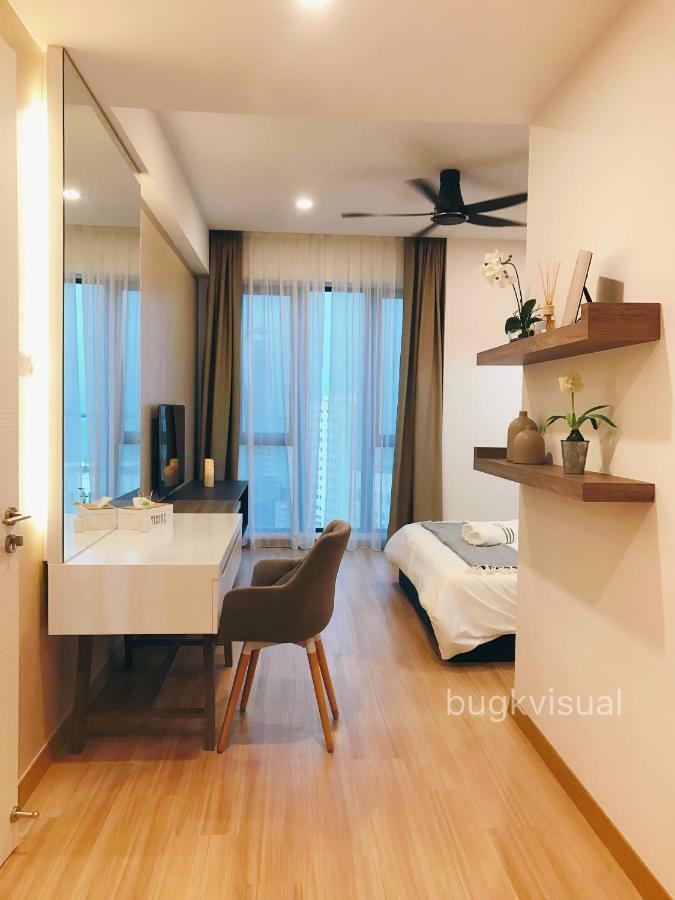 Luxury Seaview Family Suite By Little Cabin George Town Bagian luar foto