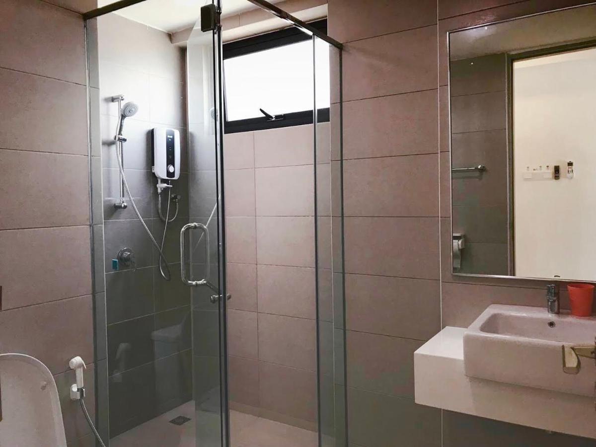 Luxury Seaview Family Suite By Little Cabin George Town Bagian luar foto